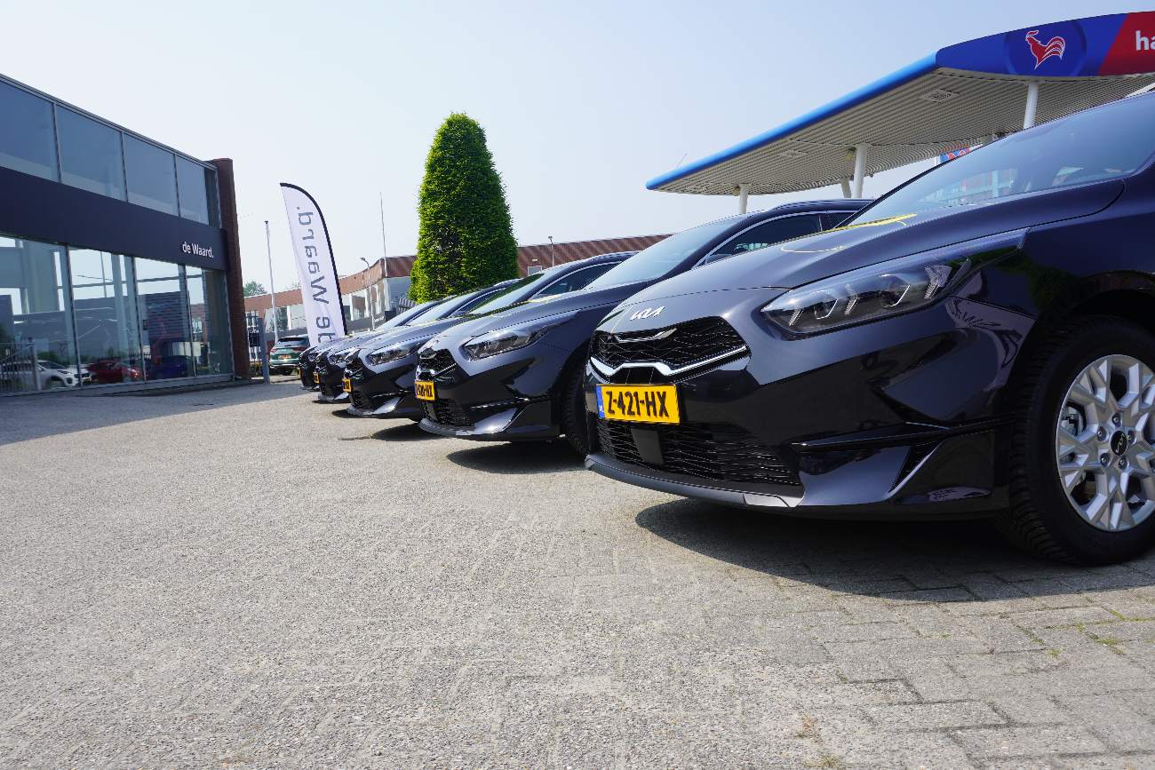 Kia Ceed SW Op Een Rij KSO Installaties 